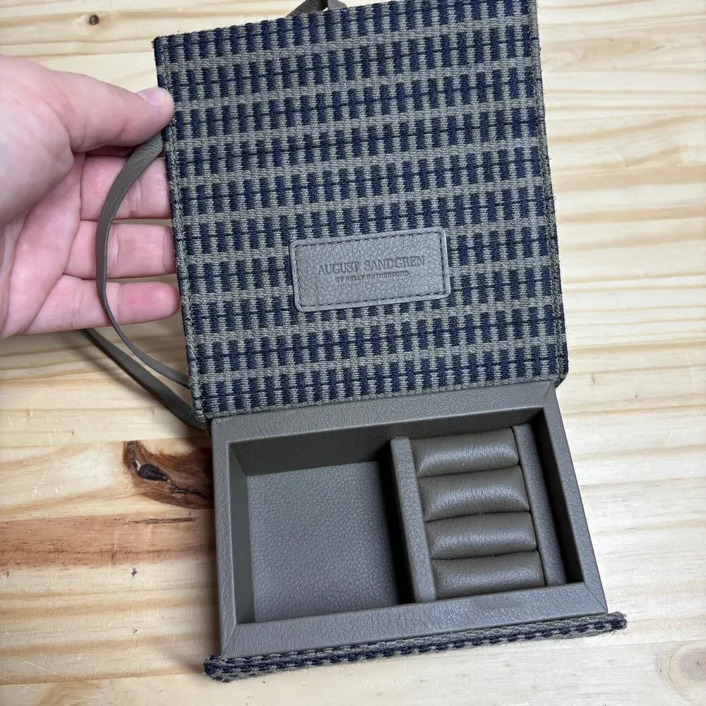 August Sandgren by Kelly Rutherford The Travel Jewelbox Organizer Olive Green